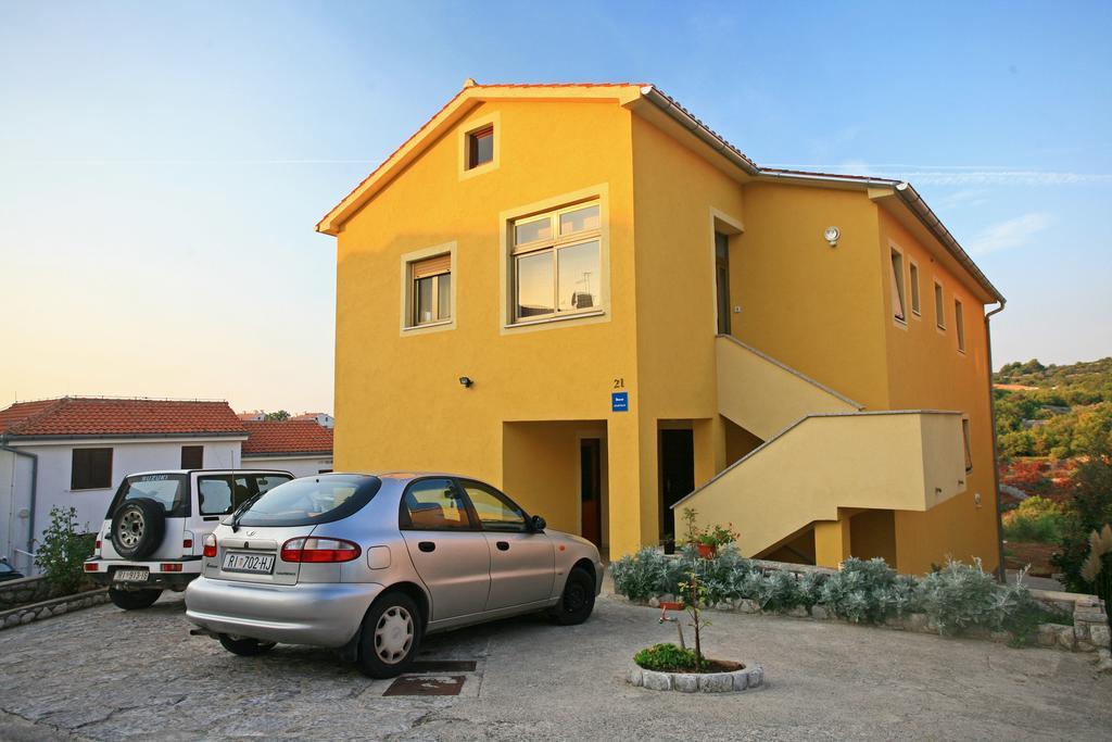 Apartment Julijana Krk Town Εξωτερικό φωτογραφία