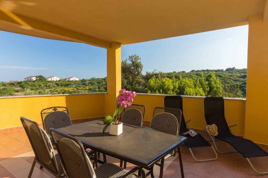 Apartment Julijana Krk Town Εξωτερικό φωτογραφία