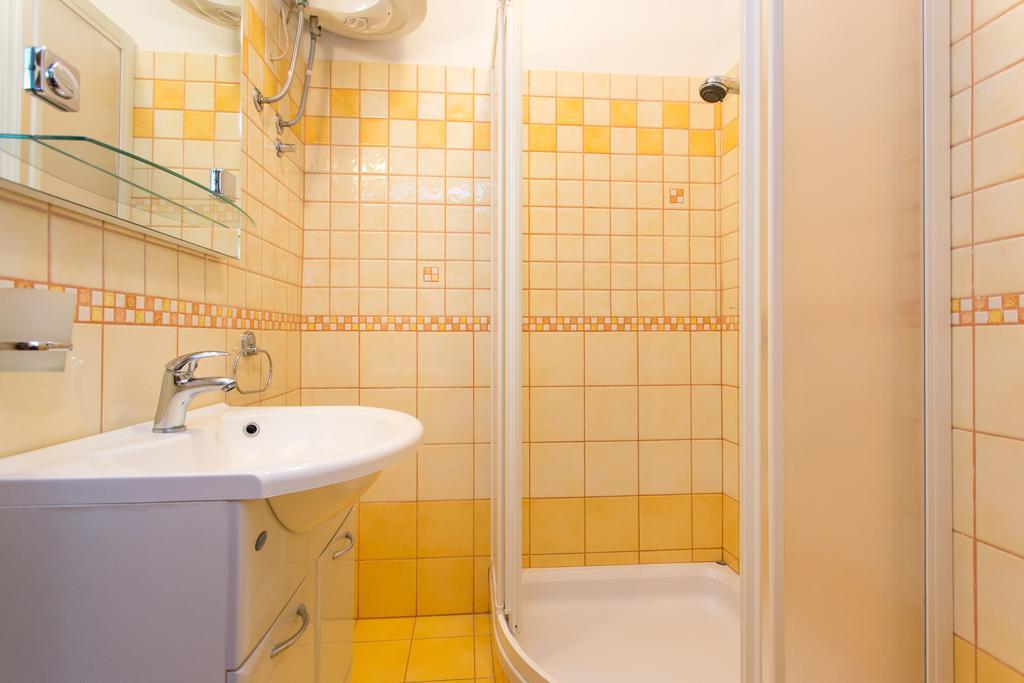 Apartment Julijana Krk Town Εξωτερικό φωτογραφία