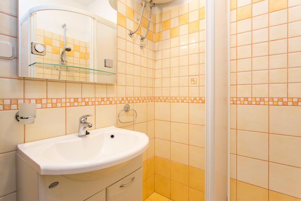 Apartment Julijana Krk Town Εξωτερικό φωτογραφία
