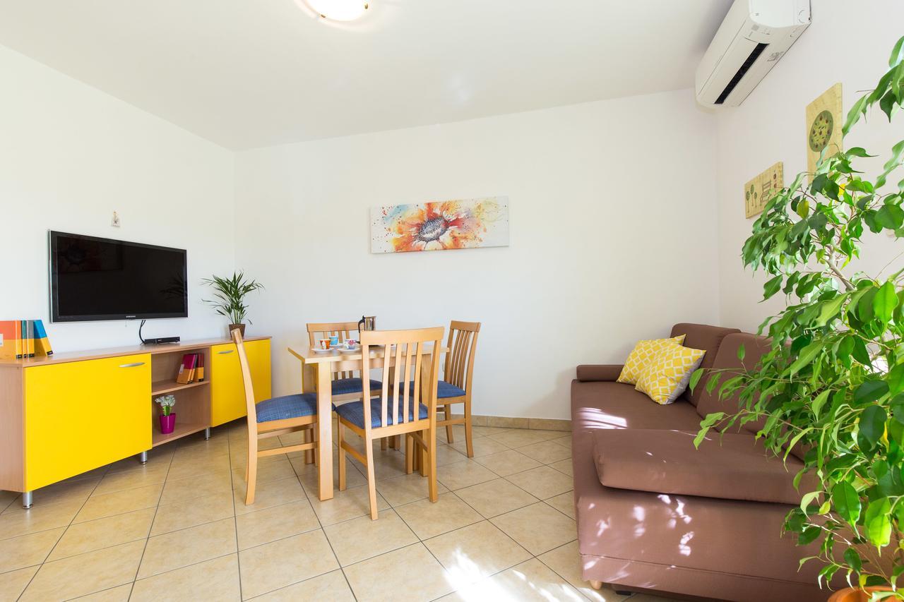 Apartment Julijana Krk Town Εξωτερικό φωτογραφία
